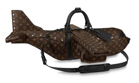 louis vuitton borsa a forma di aereo|La borsa aeroplano di Louis Vuitton da 33mila euro ha  .